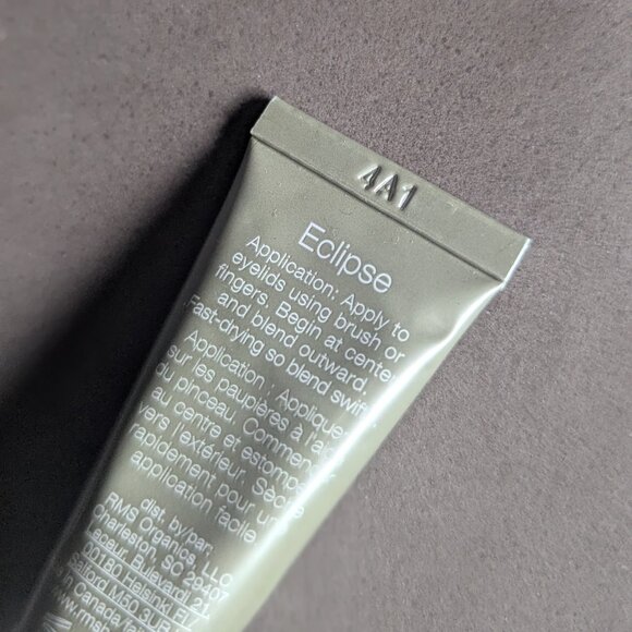 RMS Beauty Eyelights Cream Eyeshadow | ECLIPSE: a mossy silver - Picture 14 of 16